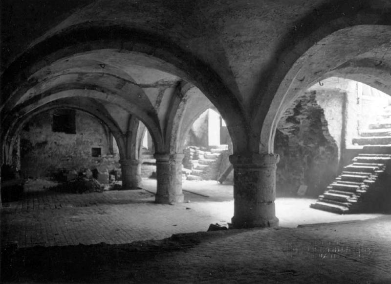 Photographie de la cave détruite du refuge de l’abbaye de Forest rue d’Or à Bruxelles