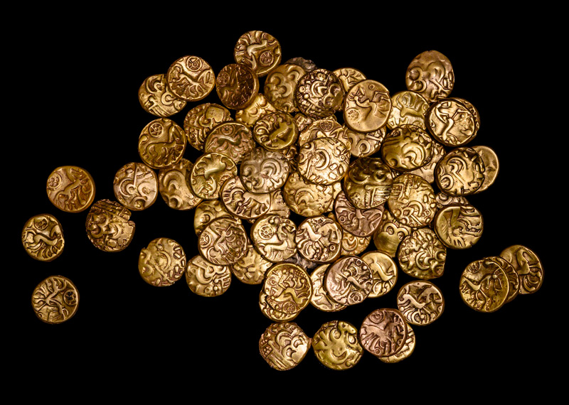 Ensemble monétaire composé de 69 statères en or découvert en 2019 